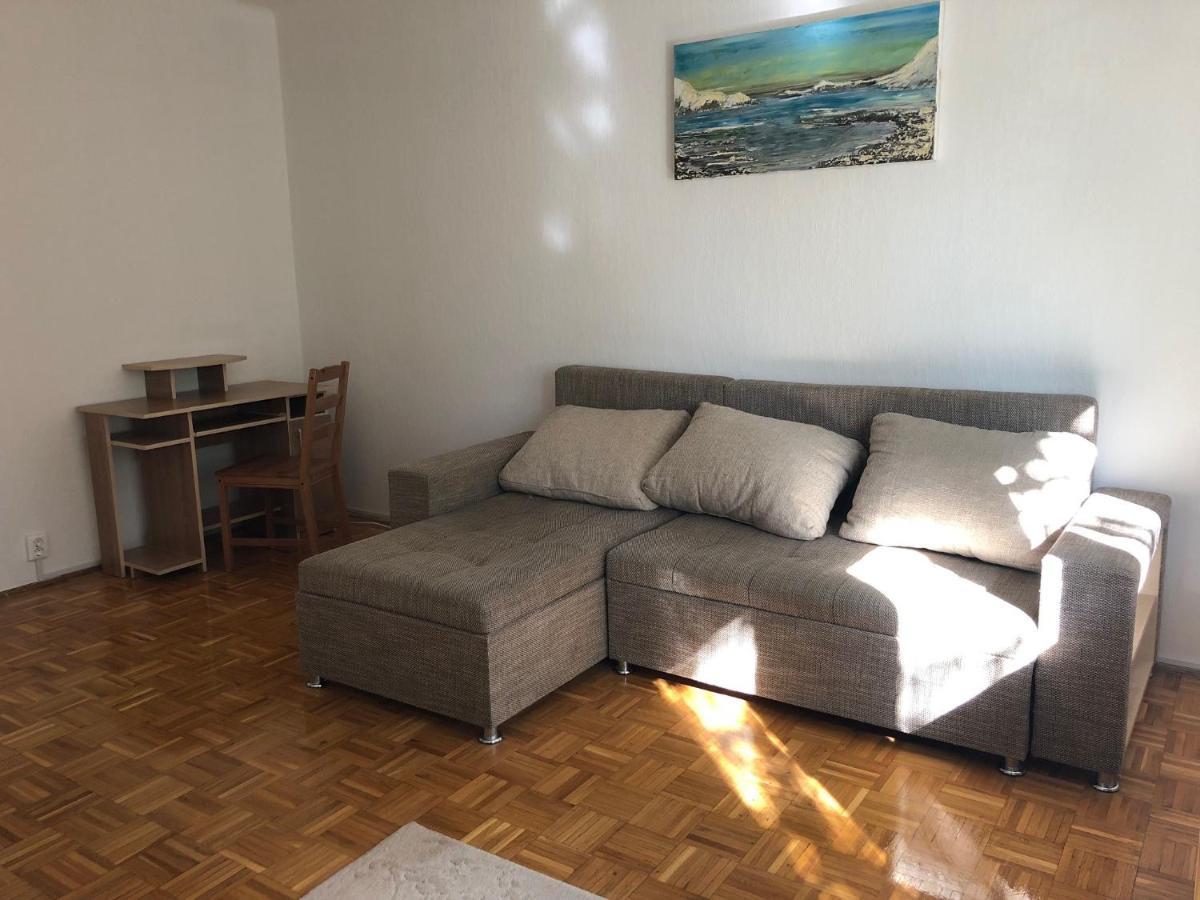Karman Apartman - 2 Bedroom Entire Flat In The Center Jászberény Екстериор снимка